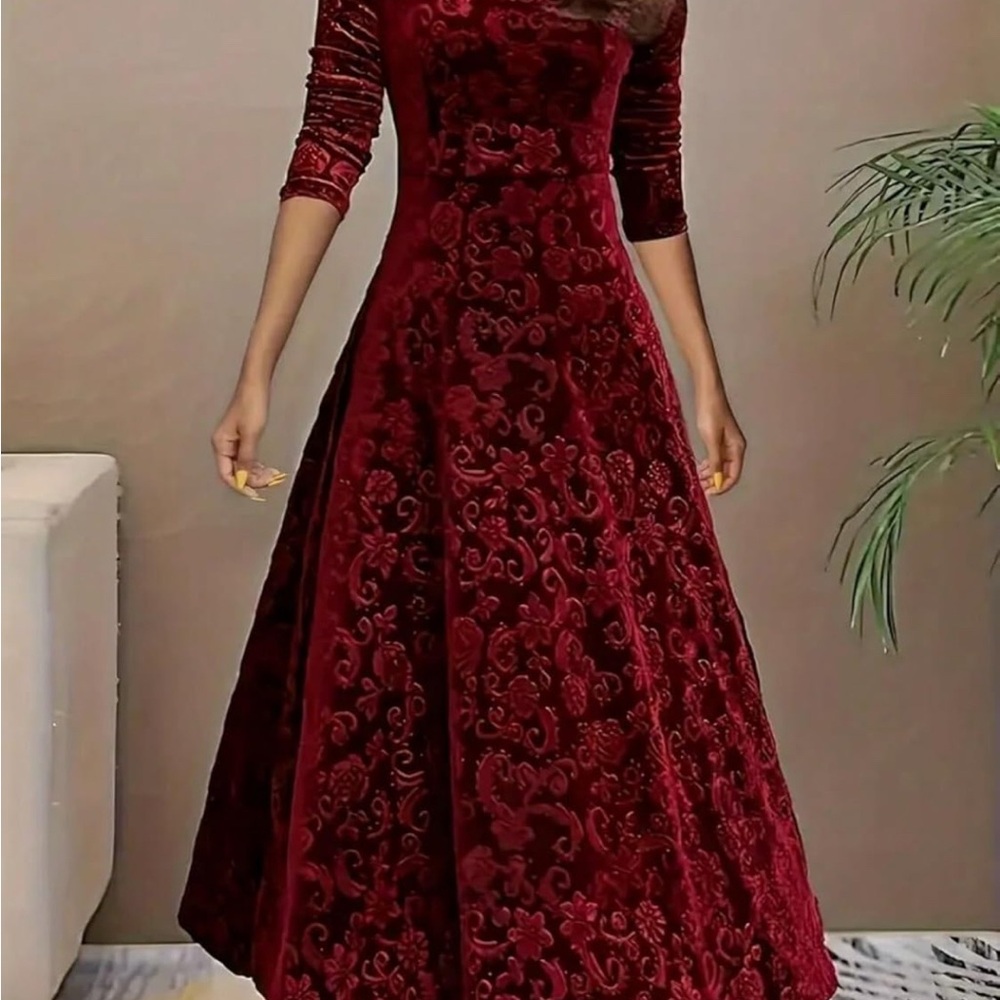 Elegant velvet Red Patterned Dress soft great condition worn once